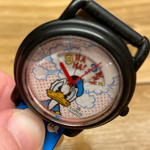 RARE! Vintage ANGRY DONALD DUCK by LORUS Disney Wrist Watch Original Band AS IS - Picture 7 of 11